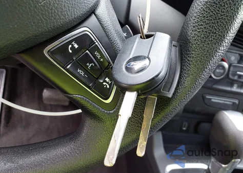 2017 Ford Escape Se z USA, uszkodzony, nr VIN 1FMCU0GD8HUD74401